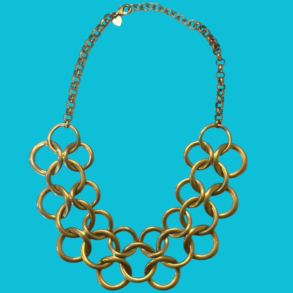 STELLA & DOT GOLD CIRCLES BRUSHED METAL NECKLACE